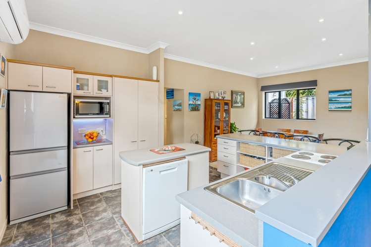 21 Glenfern Road Mellons Bay_8