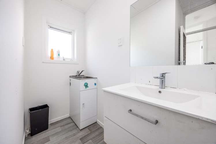 78 Melrose Road Mt Roskill_18