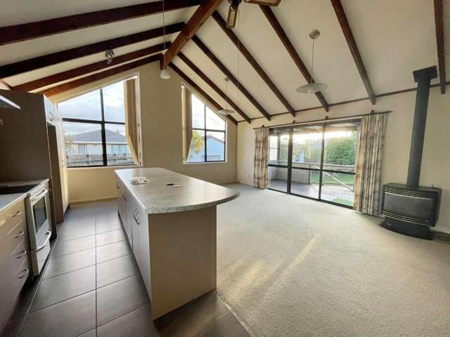 31 Burton Place Owhata_1