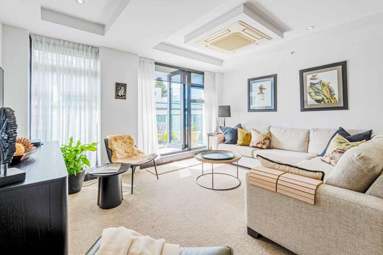 P12/11 Maunganui Road Mount Maunganui_2