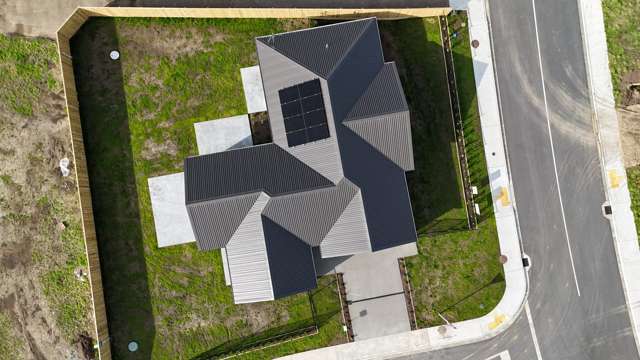 24 Kotuku Ngutupapa Way  Waikanae_2