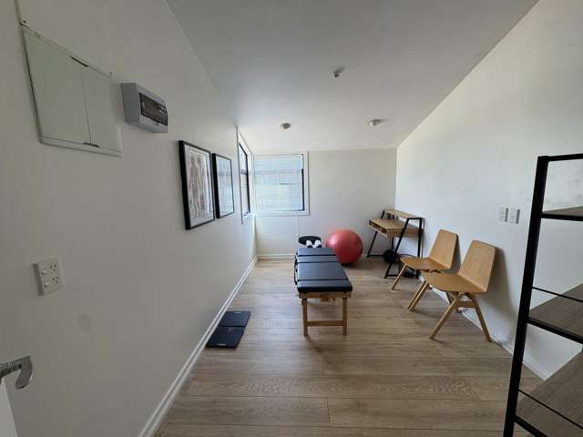 156 Karori Road Karori_3