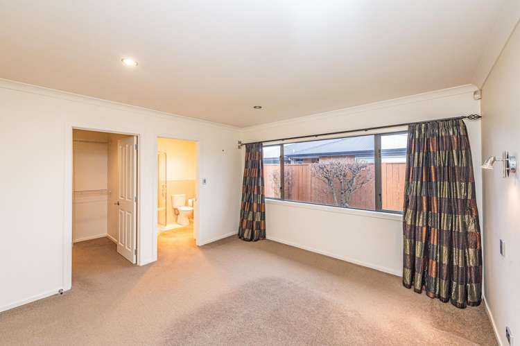 1 Gilligan Close College Estate_11