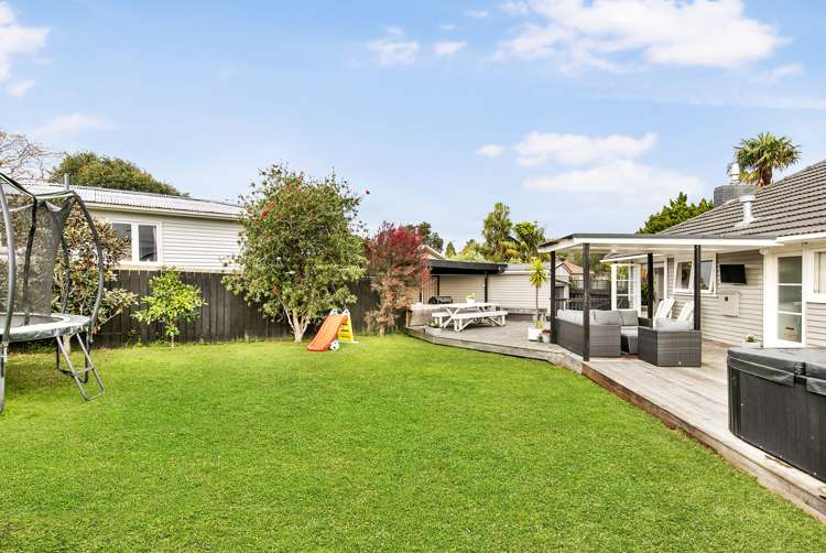 2 Mackwood Place Birkdale_11