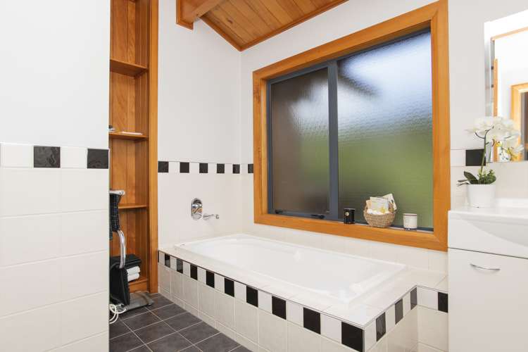 1368 Lavenham Road Waipaoa_13