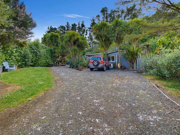 11 Moana Road Tinopai_29