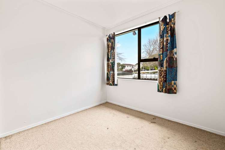 1/1 Ebenzer Way Clendon Park_10