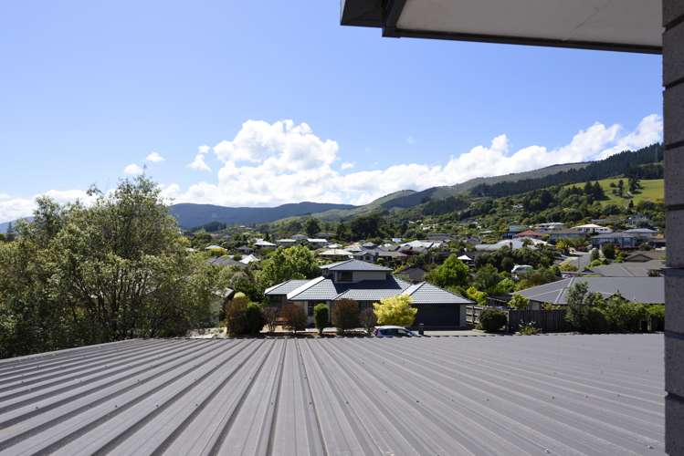 69 Washbourn Drive Richmond_18