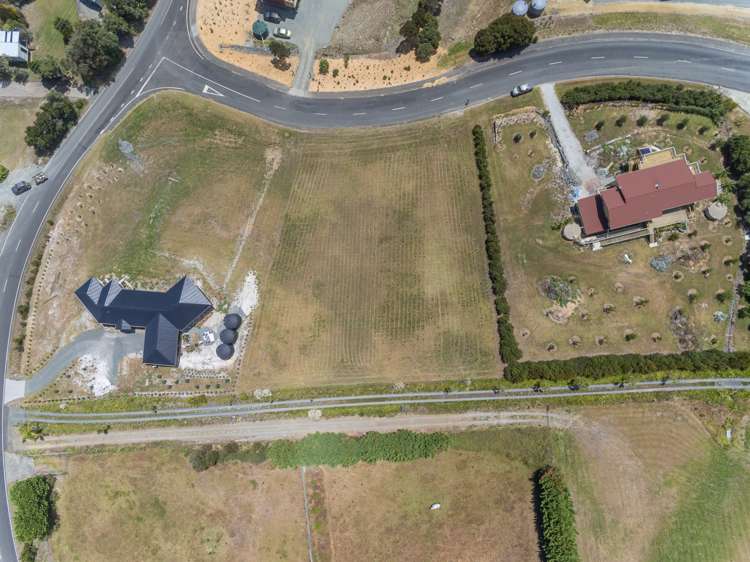 4 Pekama Drive Cable Bay_11