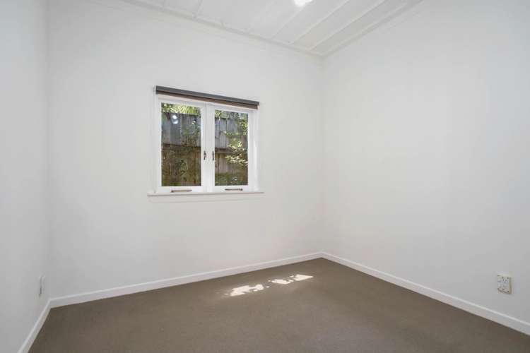 512a West Coast Road Oratia_7