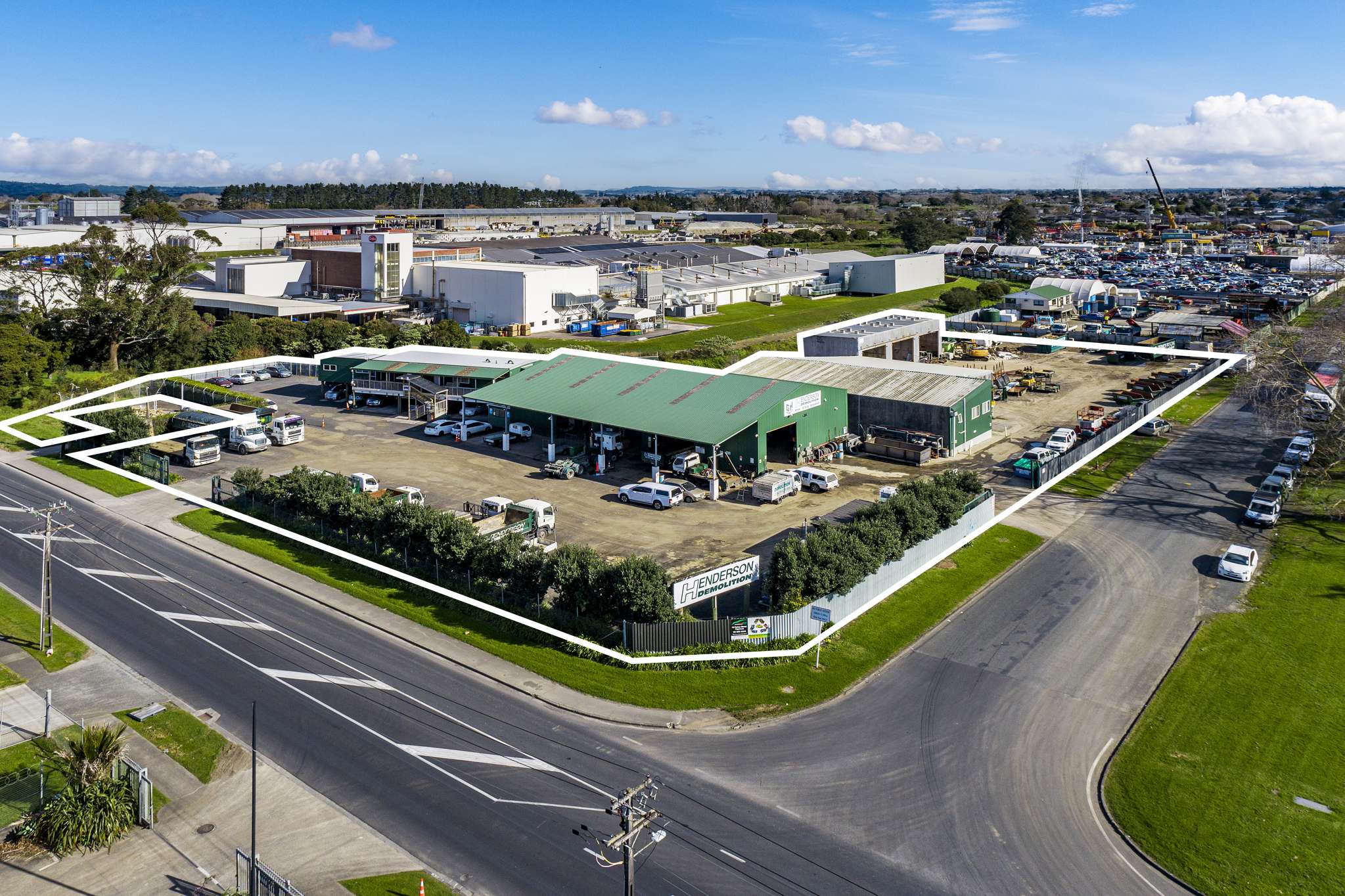 Corner site sitting on two titles in Papakura