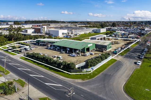 Corner site sitting on two titles in Papakura