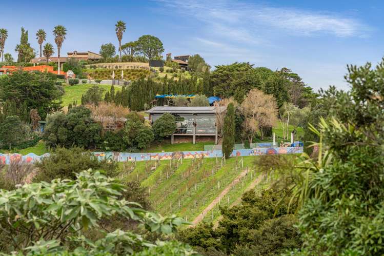 2 Te Makiri Road Onetangi_28