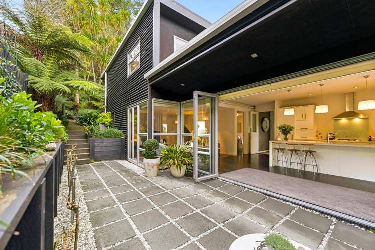 143 Attwood Road Paremoremo_9