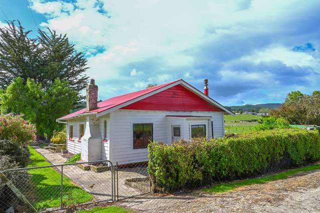 3 Aitcheson Street Kaitangata_2