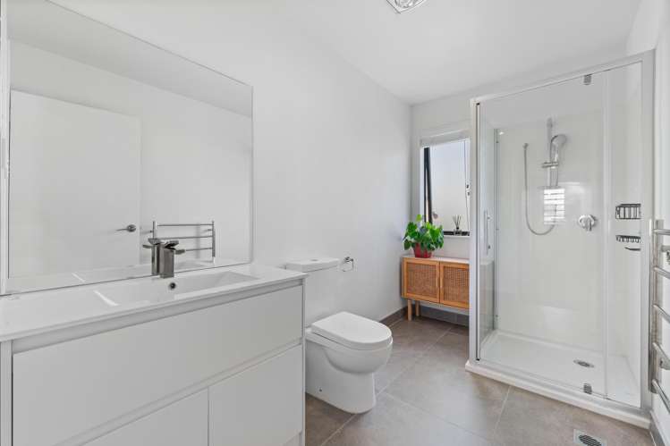 26 Hiki Street Hobsonville_18