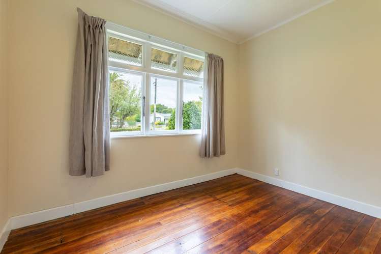 282 High Street Dannevirke_10