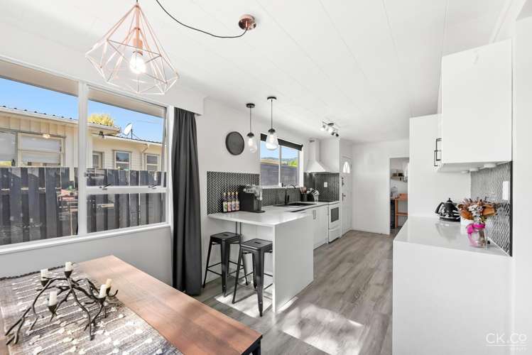 34 California Drive Totara Park_7