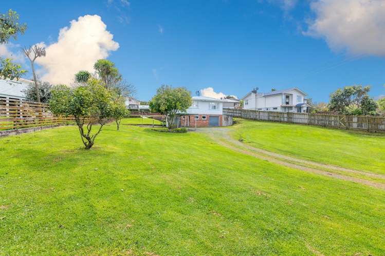 34 Tiroroa Avenue Te Atatu South_4