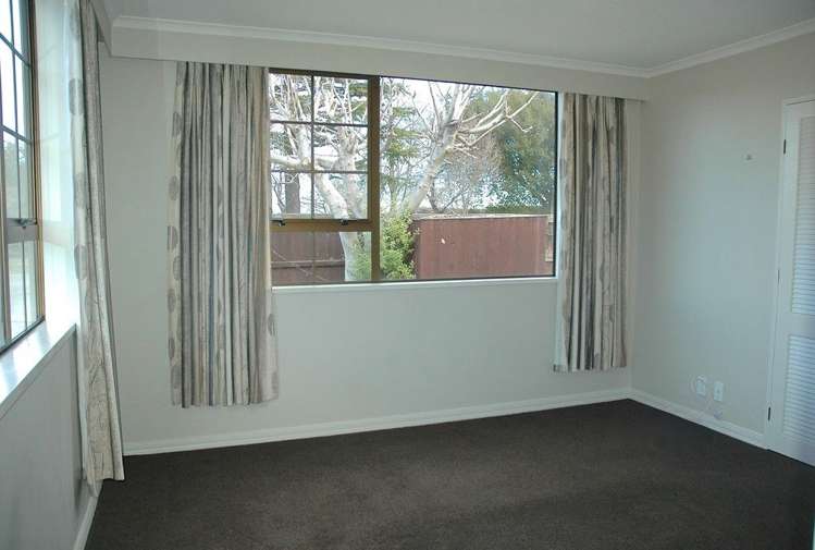 12 School Road Woodend_11