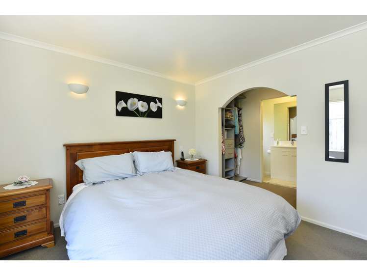 54 Aldinga Avenue Stoke_11