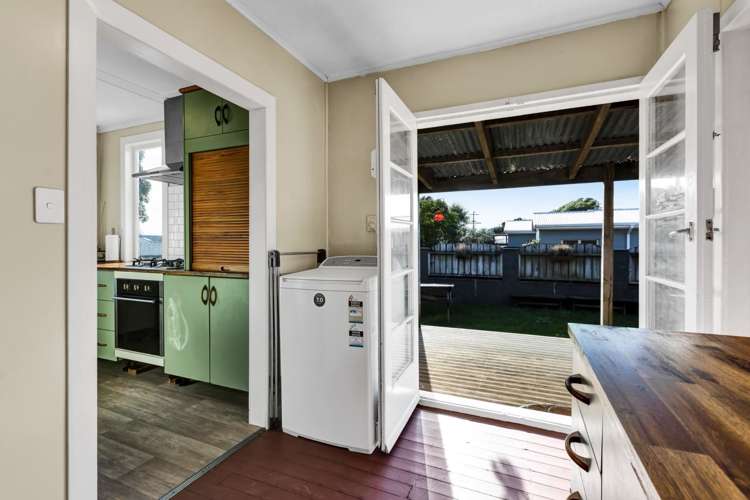 116 Broadway Waitara_13