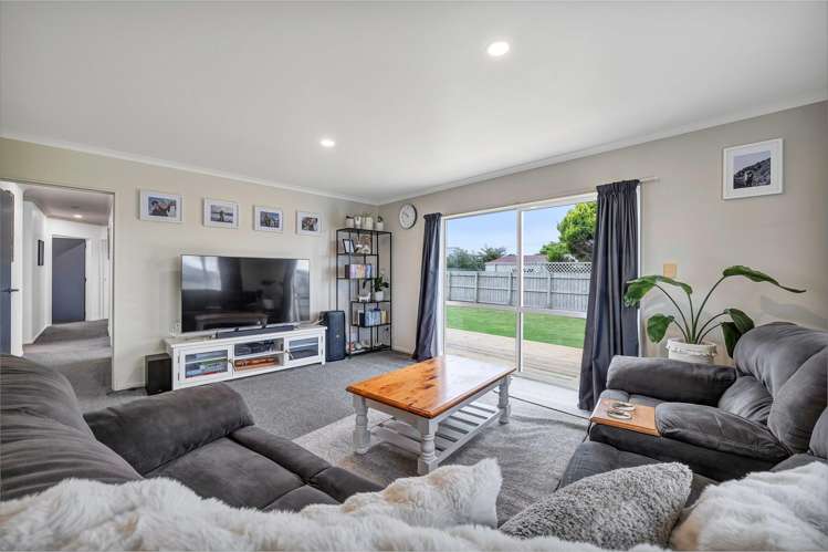 75 Tauhuri Street Manaia_3