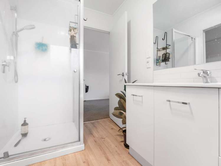 7 Grosvenor Place Rototuna_13