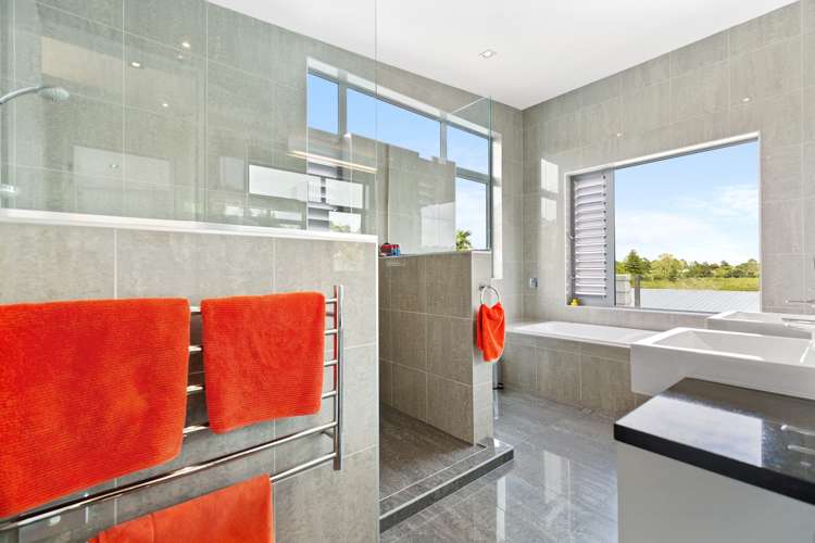 8 Kerema Way Schnapper Rock_9