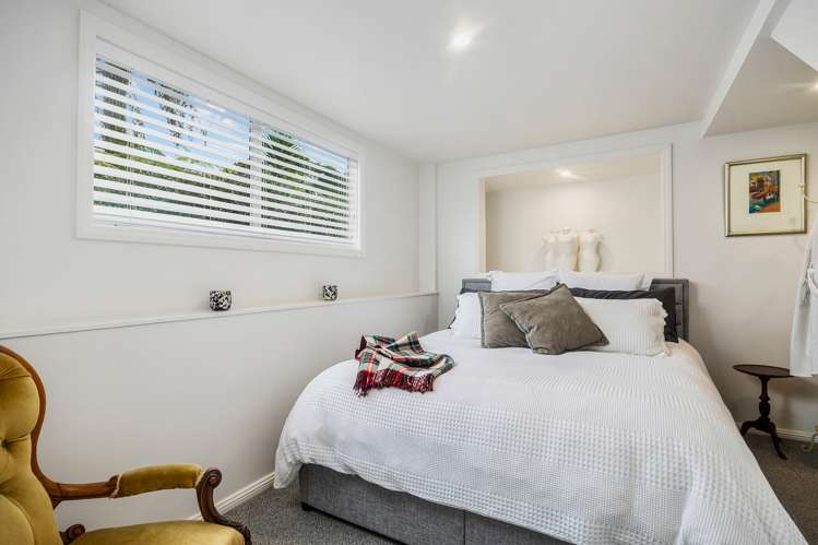 679 Huia Road Parau_14