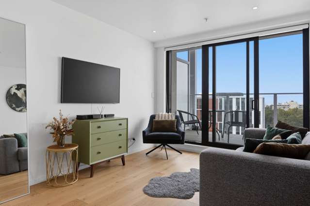 Sharp Price, Breathtaking Views!