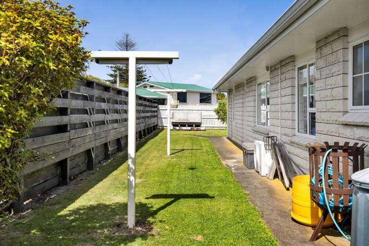 27 Kowhai Street Hawera_16