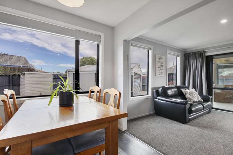 6 Oakley Crescent Hornby_9