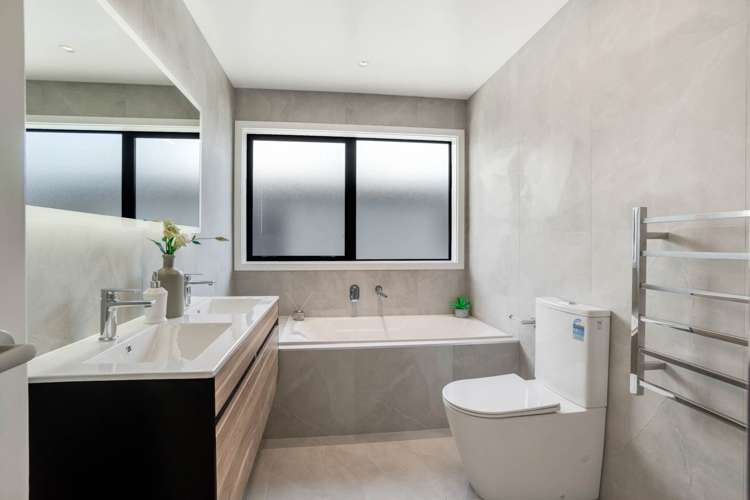 1C Fernwood Place Wai O Taiki Bay_13