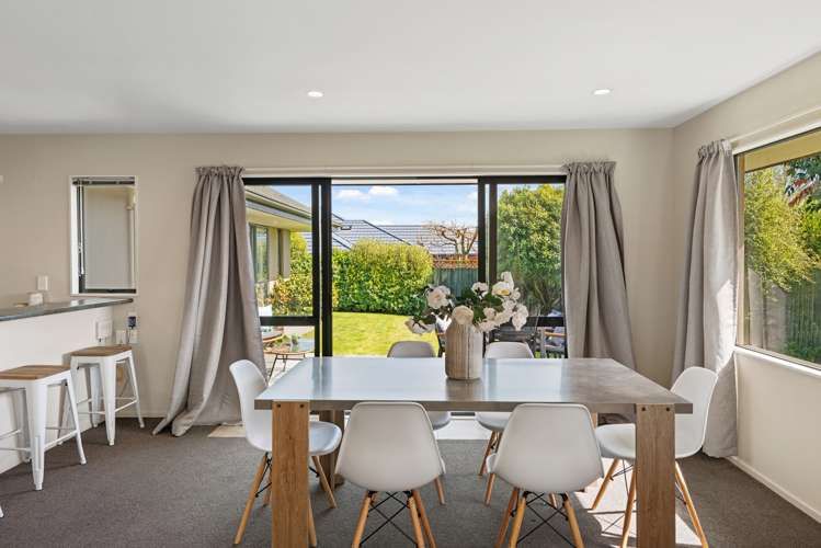 15 Harrys Way Redwood_7