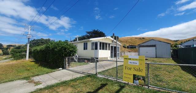 12 Whangaimoana Beach Road Pirinoa_1