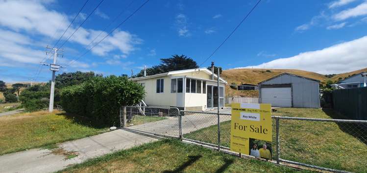 12 Whangaimoana Beach Road Pirinoa_1