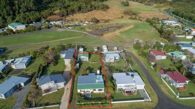 14 Esplanade Okiwi Bay_3