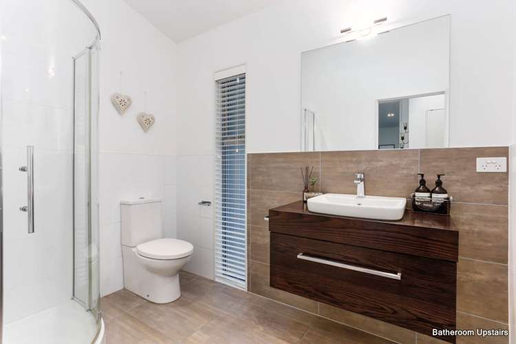 1 Charles Dickens Drive Mellons Bay_19