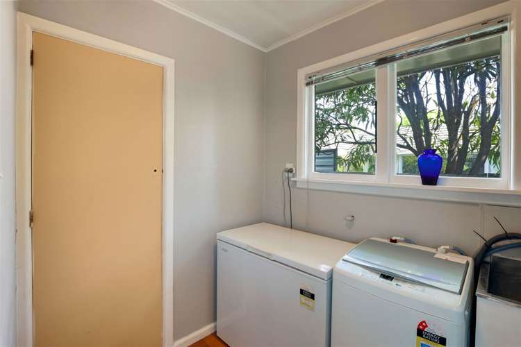 23 Damien Place Bromley_12