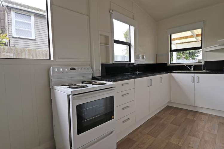 A/8 Wellington Street 1161_1