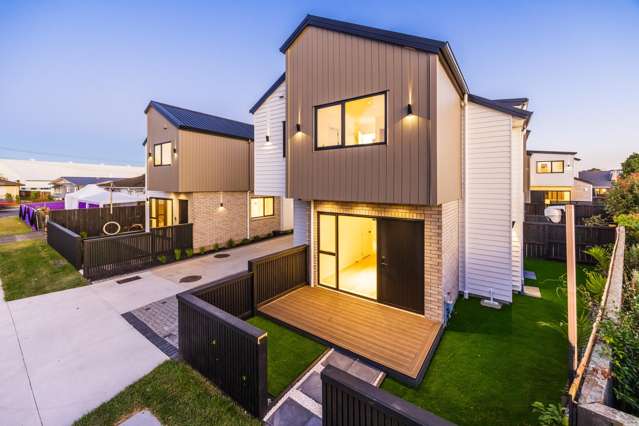 7/4 Bingara Place Favona_1