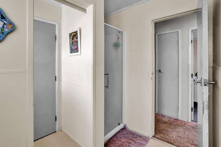 154 Brecon Road Stratford_9