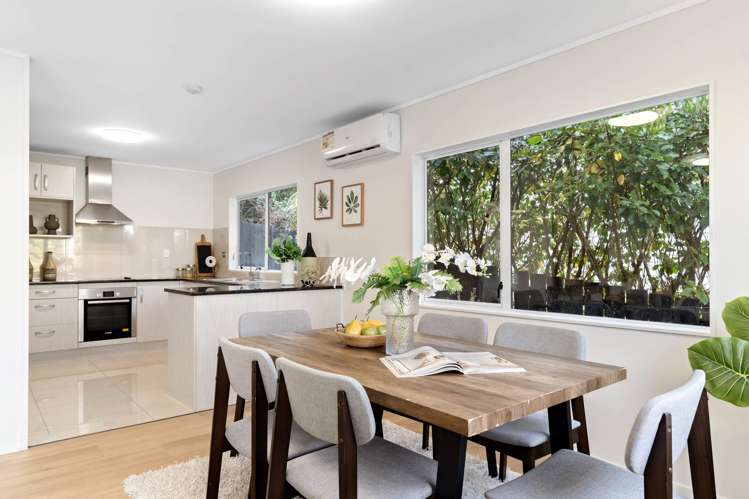 2/20 Hogans Road Glenfield_4