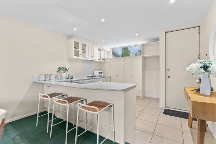 4/1010 Colombo Street Saint Albans_2