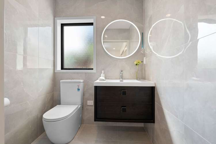 216 Whitford Road Shamrock Park_20