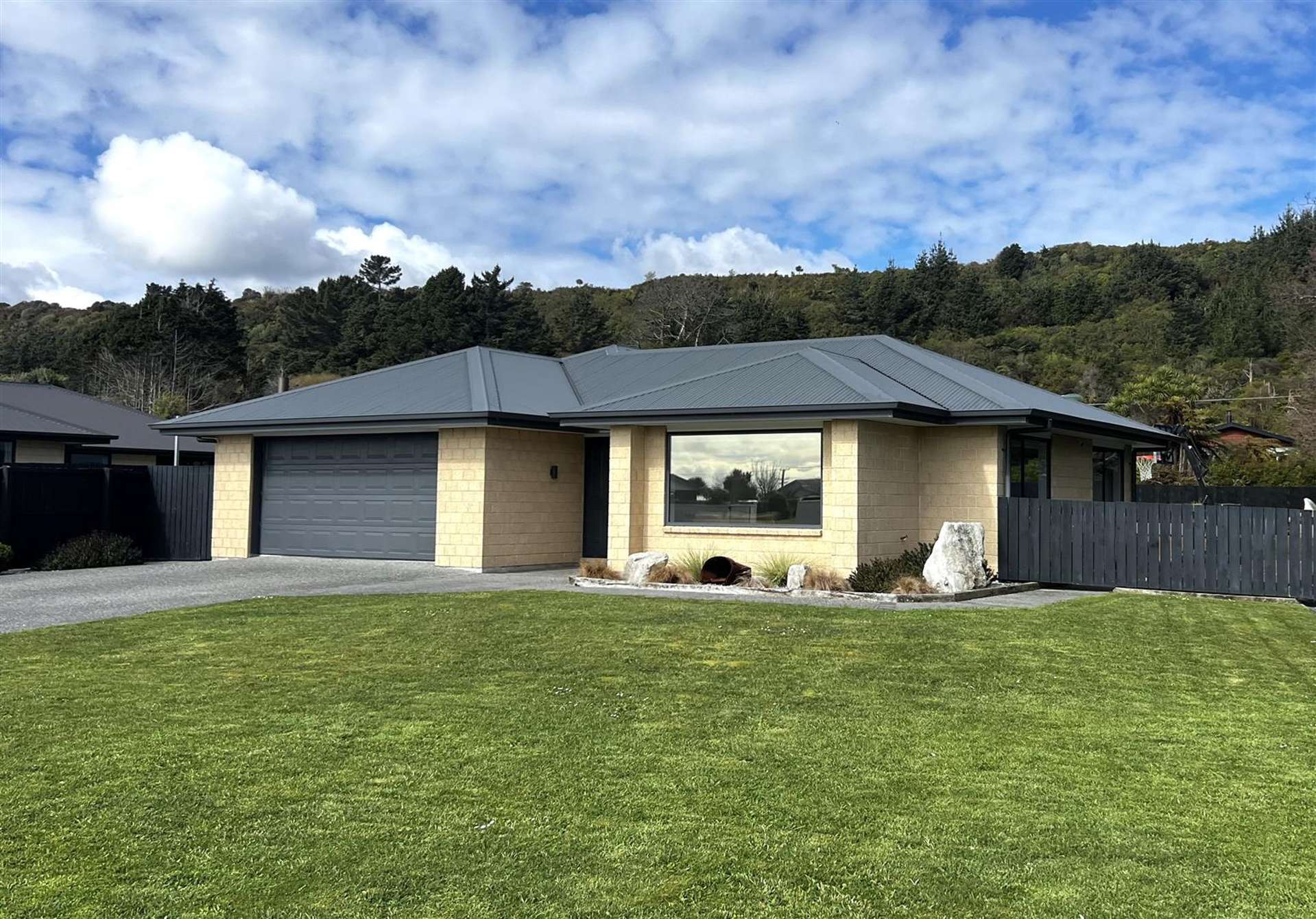 21 Ogilvie Road Gladstone_0