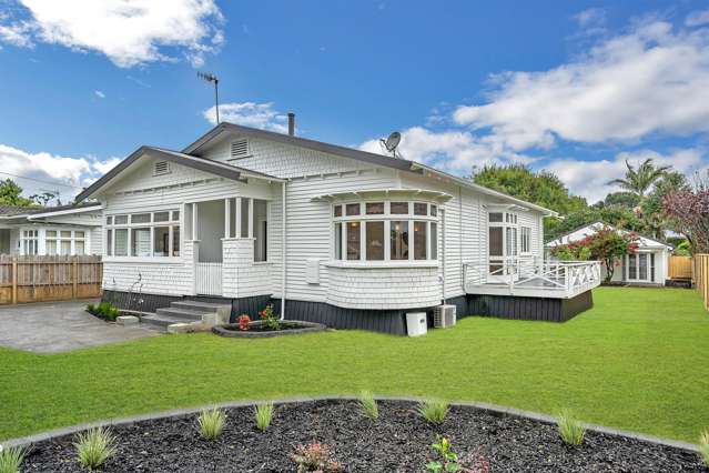 Remuera rarity - flat 1013sqm with character