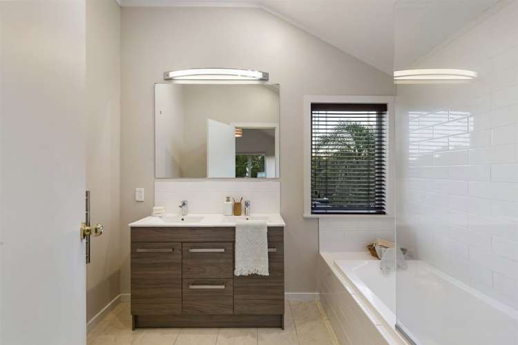 1/25 Belle Vue Avenue Northcote Point_13