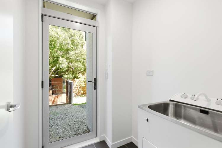 2/120 Rintoul Street Newtown_19